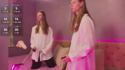 Snapshot of sighnsparks chatting on September 17, 4:08 pm THEODORE online show from September 17, 4:08 pm