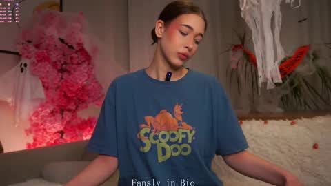 Eva  online show from October 28, 11:14 am