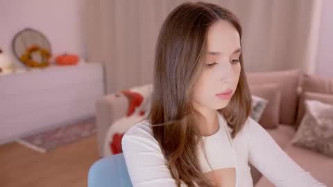 Snapshot of silent_chill chatting on October 27, 2:21 pm Chilli online show from October 27, 2:21 pm