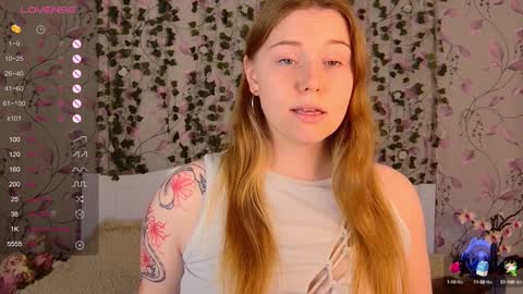 Chloe online show from December 6, 4:38 pm