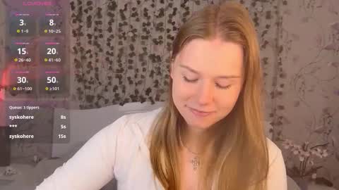 Chloe online show from September 26, 5:11 am