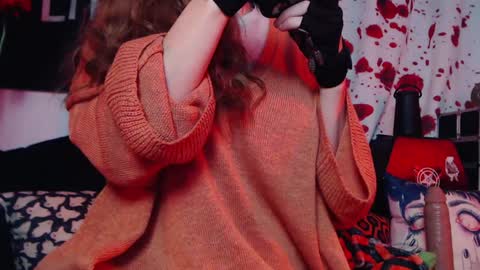 Snapshot of silentmary chatting on December 4, 6:44 am Allmylinkssilentmary666 online show from December 4, 6:44 am