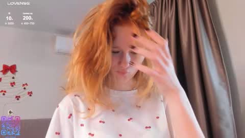 Call me Mia online show from December 23, 8:12 am