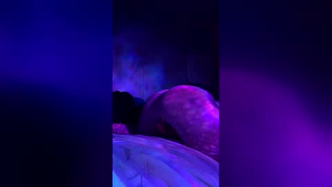 Snapshot of silkykittyy chatting on March 4, 12:00 pm silkykittyy online show from March 4, 12:00 pm