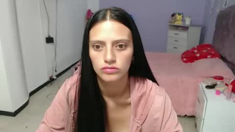 Snapshot of silvanaroberts_ chatting on January 30, 11:33 am Rouse online show from January 30, 11:33 am