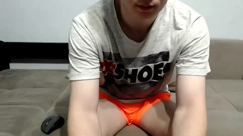 Snapshot of silverbob2024 chatting on December 15, 10:58 pm Sir online show from December 15, 10:58 pm