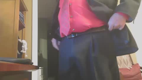 Snapshot of silverdaddy_1955 chatting on October 12, 10:36 am Daddy Bear online show from October 12, 10:36 am