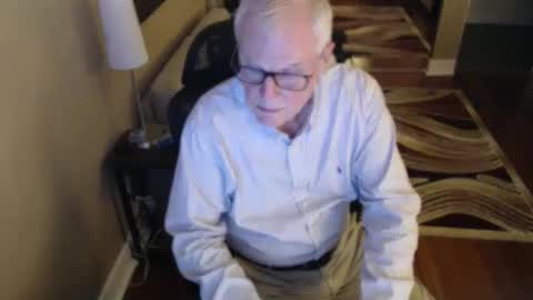 silverfox online show from December 4, 3:27 am