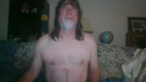 Snapshot of silverfunfox chatting on February 11, 7:33 am silverfunfox online show from February 11, 7:33 am