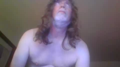 Snapshot of silverfunfox chatting on October 3, 5:48 am silverfunfox online show from October 3, 5:48 am