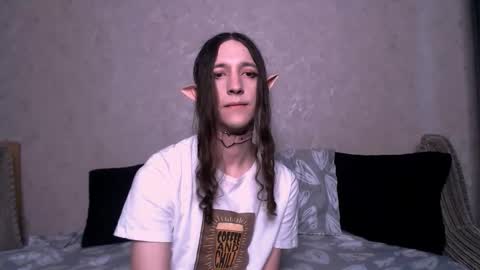 Snapshot of silvermuse chatting on October 24, 7:27 am silvermuse online show from October 24, 7:27 am