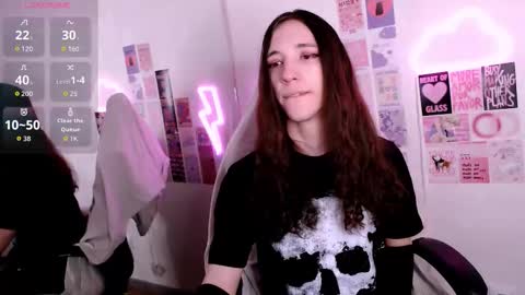 silvermuse online show from February 5, 12:04 am