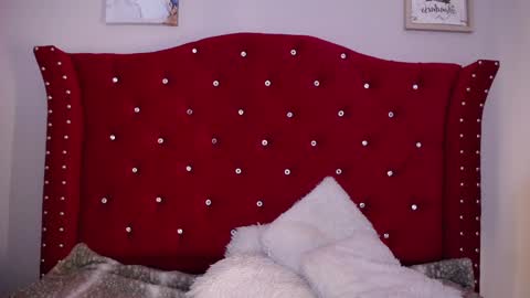 Snapshot of silvia_ls chatting on February 24, 9:41 pm silvia_ls online show from February 24, 9:41 pm