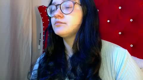 Snapshot of silvia_ls chatting on December 13, 9:53 pm silvia_ls online show from December 13, 9:53 pm