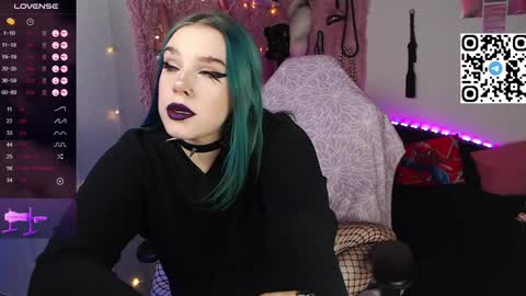 silvia_santorskii online show from December 3, 8:05 am