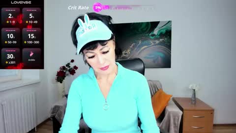 Silvia Wallec online show from October 1, 6:08 am