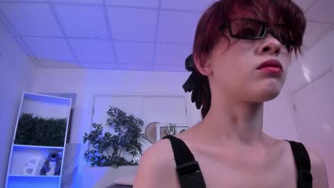 Wendy help me get get 69 likes  online show from September 22, 6:37 am