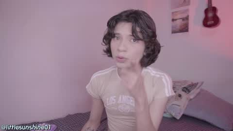 Snapshot of simon_bane01 chatting on February 7, 6:34 pm Little Sunshine online show from February 7, 6:34 pm