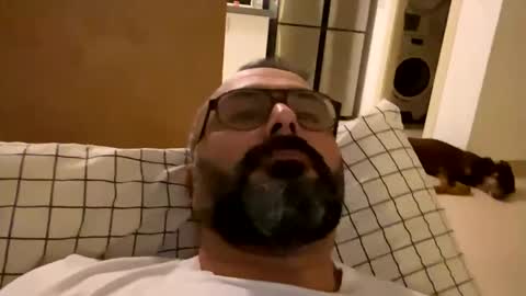 Snapshot of simon_bb chatting on November 28, 10:45 pm Si online show from November 28, 10:45 pm