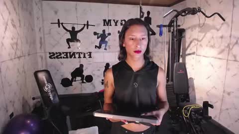 Snapshot of simon_durand chatting on November 11, 4:12 am simon_durand online show from November 11, 4:12 am