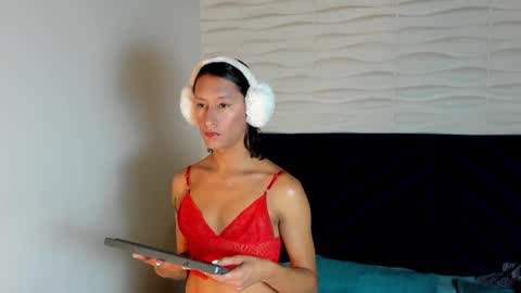 Snapshot of simon_durand chatting on December 22, 3:58 am simon_durand online show from December 22, 3:58 am