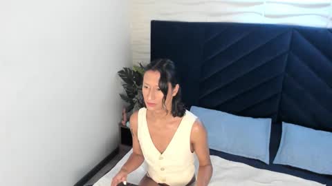 Snapshot of simon_durand chatting on January 19, 3:32 am simon_durand online show from January 19, 3:32 am