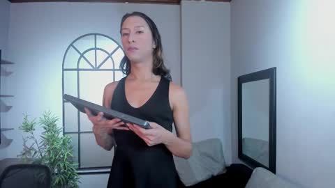 Snapshot of simon_durand chatting on February 5, 3:55 am simon_durand online show from February 5, 3:55 am