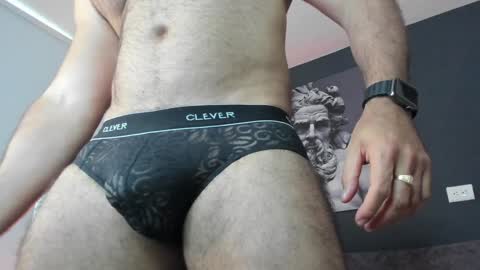 Snapshot of simon_leon01 chatting on December 2, 2:19 pm simon_leon01 online show from December 2, 2:19 pm