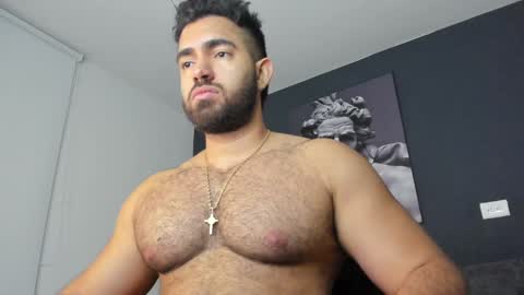 Snapshot of simon_leon01 chatting on December 20, 12:08 am simon_leon01 online show from December 20, 12:08 am