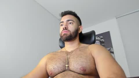 simon_leon01 online show from April 20, 11:17 pm