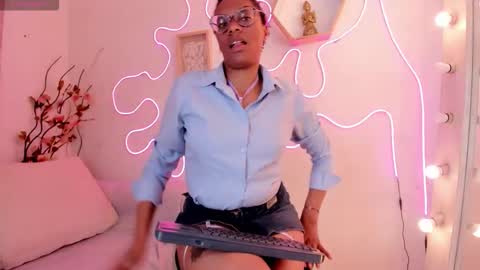 simona_brooke online show from October 20, 8:42 pm