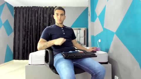 SIMON KELER online show from December 14, 5:36 pm