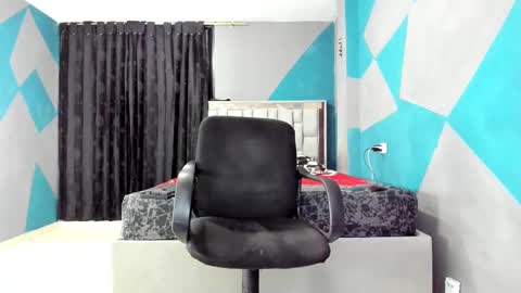 SIMON KELER online show from January 28, 3:57 am