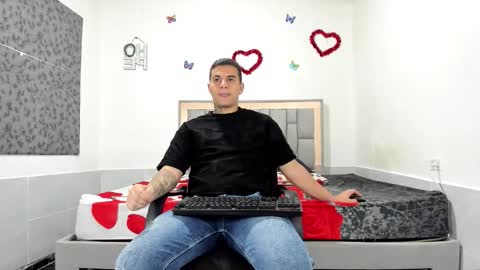 SIMON KELER online show from October 5, 11:08 am