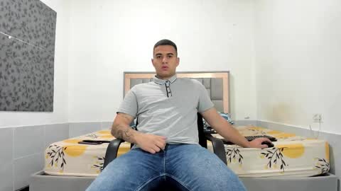 SIMON KELER online show from February 2, 1:21 pm