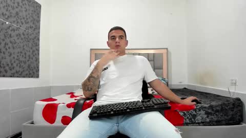 SIMON KELER online show from February 20, 6:26 am