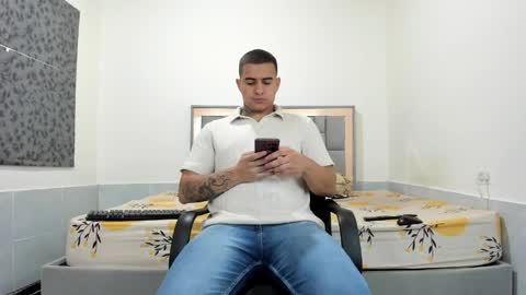 SIMON KELER online show from May 19, 2:23 pm