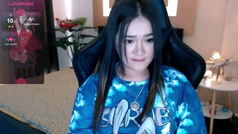 Adrianna Fowler online show from October 10, 1:59 am