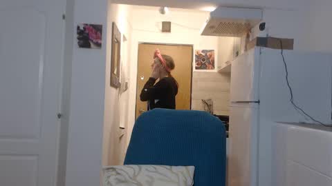 simyhvn online show from February 18, 5:09 am