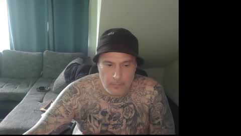 Snapshot of sinalco1975 chatting on July 7, 7:23 am sinalco1975 online show from July 7, 7:23 am