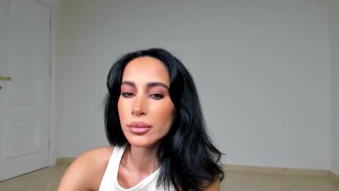 C online show from October 20, 7:36 pm