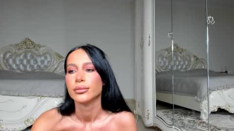 C online show from November 27, 8:33 pm