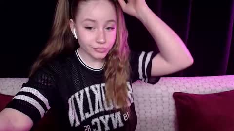 Sindi online show from February 8, 5:50 pm