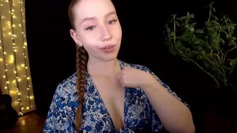 Sindi online show from October 17, 1:46 pm