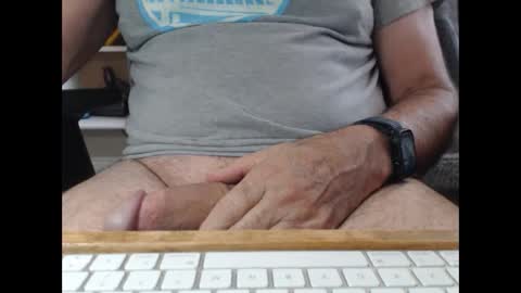 Snapshot of singlemaleca chatting on September 14, 1:49 am SingleMaleCA online show from September 14, 1:49 am