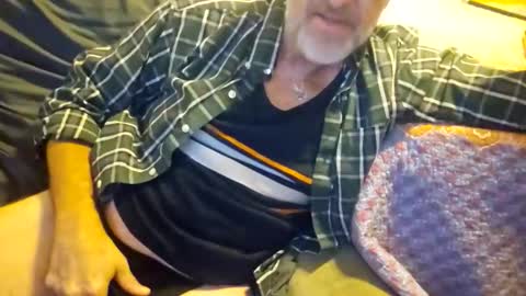 Snapshot of sings4you2 chatting on January 10, 4:14 am sings4you2 online show from January 10, 4:14 am