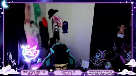 Snapshot of sinominx chatting on January 5, 8:00 am Sinomin online show from January 5, 8:00 am