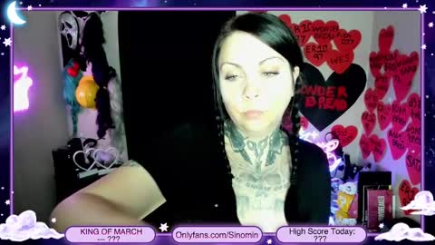 Snapshot of sinominx chatting on March 8, 4:45 am Sinomin online show from March 8, 4:45 am