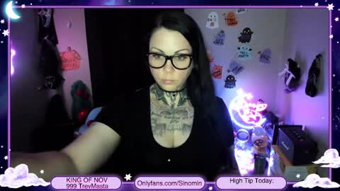 Snapshot of sinominx chatting on November 17, 12:27 am Sinomin online show from November 17, 12:27 am