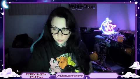 Snapshot of sinominx chatting on December 20, 3:57 am Sinomin online show from December 20, 3:57 am